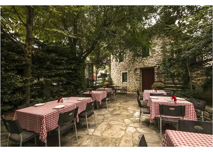 מלון Archontiko Stamou 4*